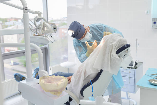 Best Dentist Open Late Near Me  in Oak Grove Heights, AR